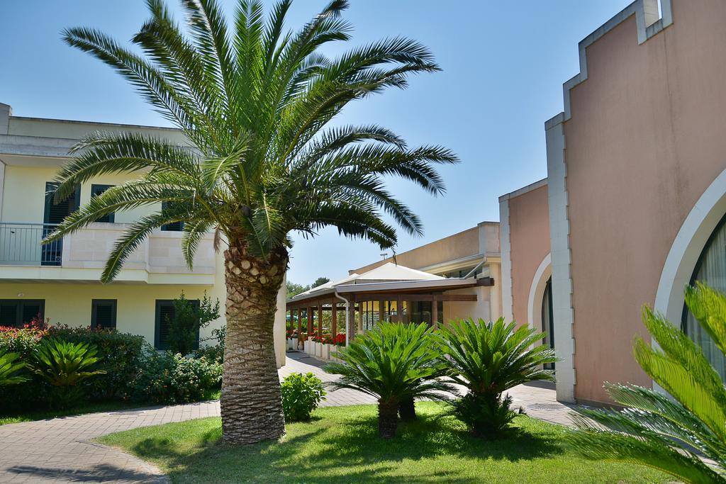 Hotel Thalas Club Torre dell'Orso Exterior foto